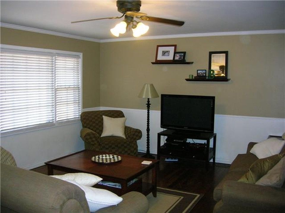 1st image of 9905 Village Dr