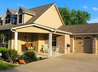 2216 Red Rock Dr, Belton, TX 76513
