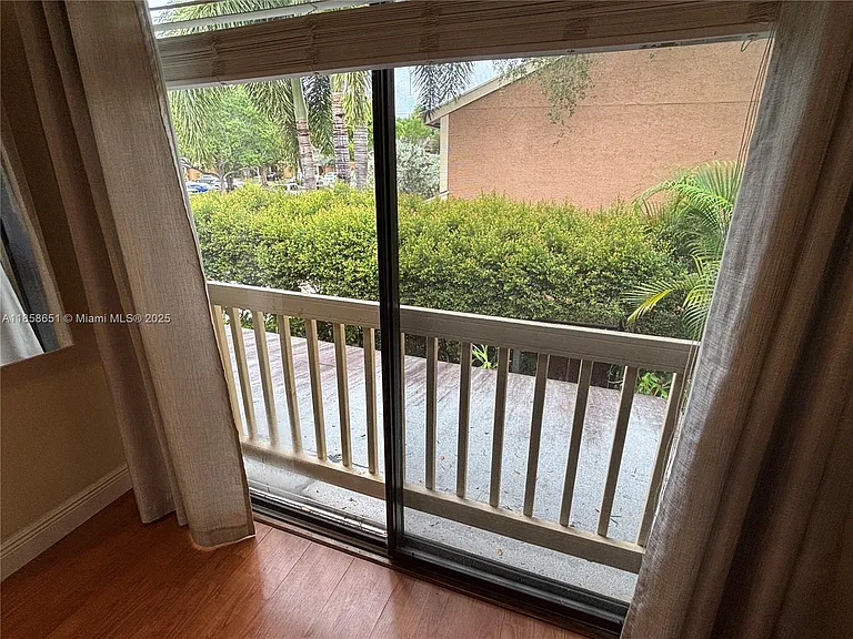 2201 NW 45th Ave — Photo 14