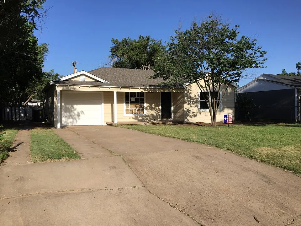 1513 S Beverly Dr