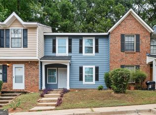 725 Oak Dr, Hapeville, GA 30354