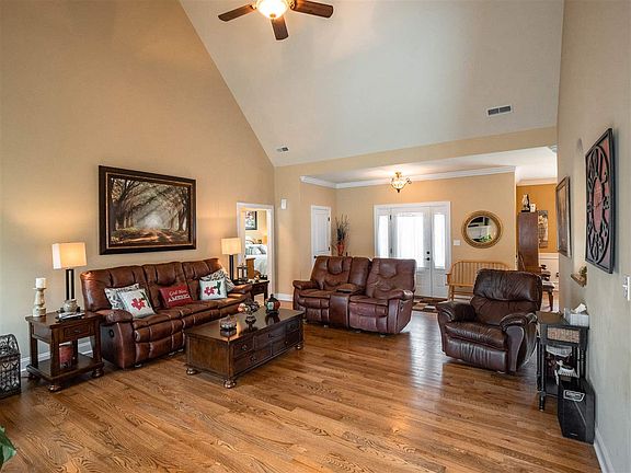 4th image of 3640 Silver Sun Dr