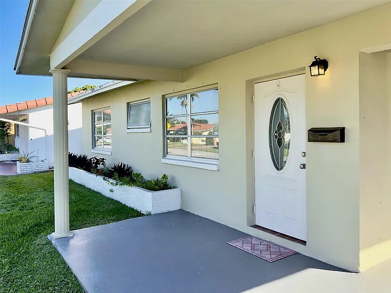 4510 NW 46th St — Photo 3