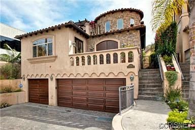 2nd image of 1042 2nd St #2