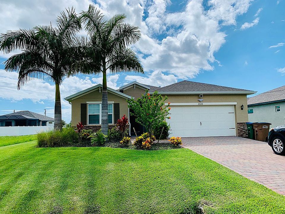 1st image of 2600 SW 23rd Pl