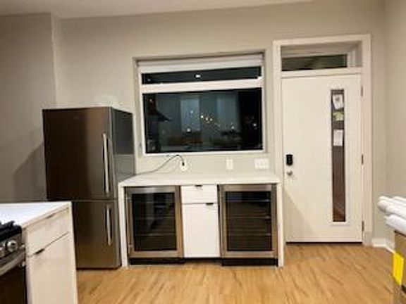 3rd image of 900 Madison Ave #A