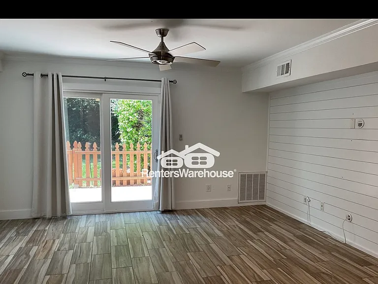 951 Hollywood St #D — Photo 1
