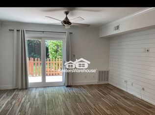 951 Hollywood St APT D, Charlotte, NC 28211