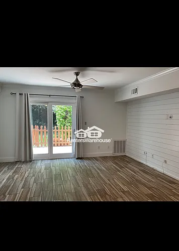 951 Hollywood St #D Photo 1