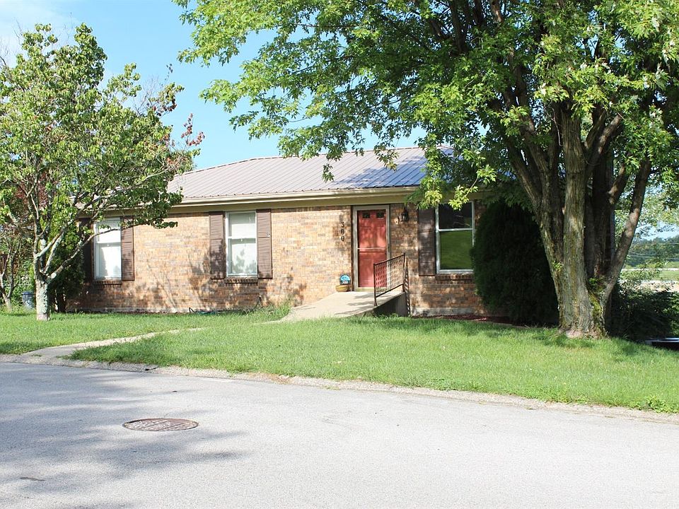 1st image of 300 Martin Dr