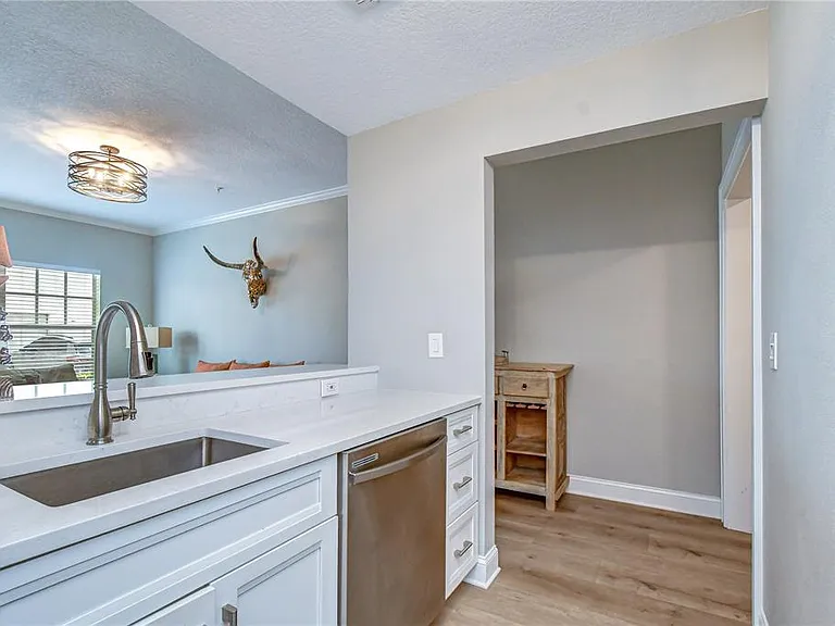 800 S Dakota Ave #121 — Photo 8
