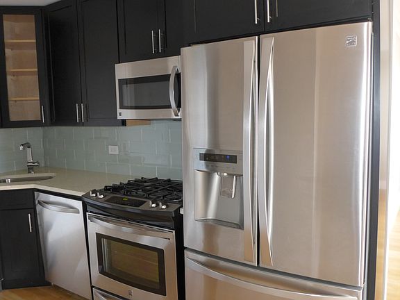 2nd image of 310 Greenwich St APT 22G