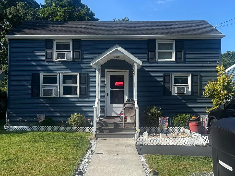 16 Bellport St #10