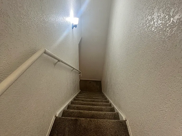 8206 Elk Ln — Photo 12