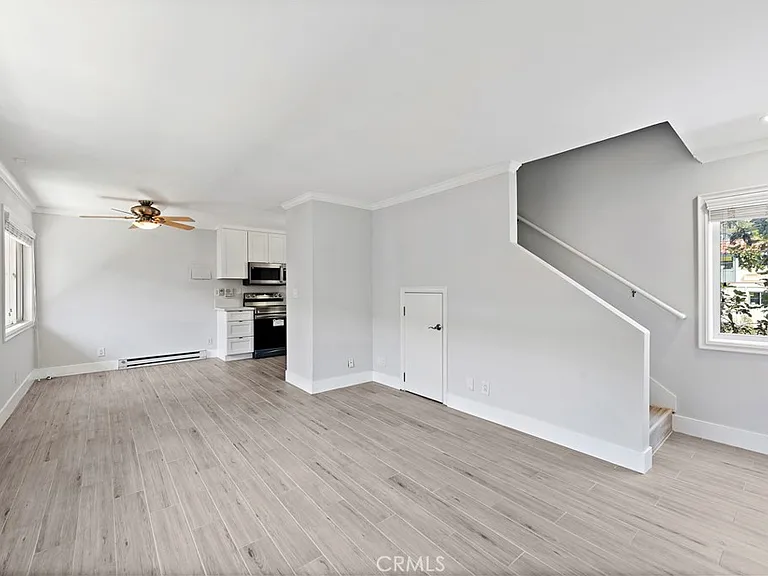 2037 S Coast Hwy #12 — Photo 10