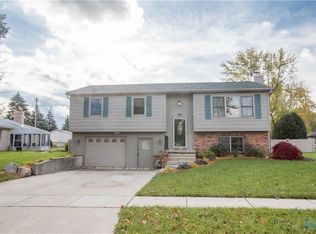 3158 Springtime Dr, Oregon, OH 43616