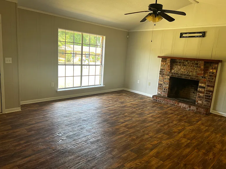 19 Driftwood Dr — Photo 4