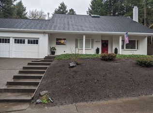 16919 Lakeridge Dr, Lake Oswego, OR 97034