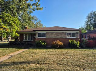 12946 Champaign Ave, Warren, MI 48089