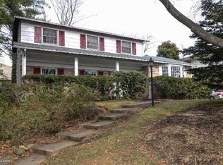 8511 Wilkesboro Ln, Rockville, MD 20854