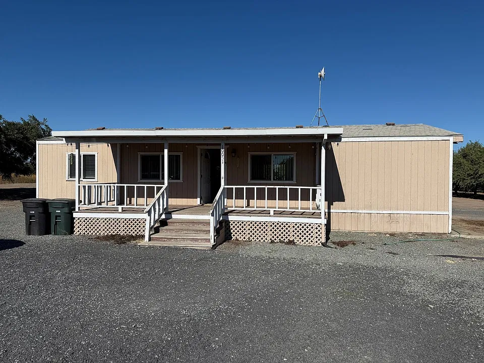 10051 Escalon Bellota Rd #B