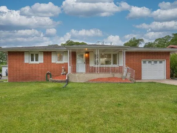 2956 Joann St, Portage, IN 46368