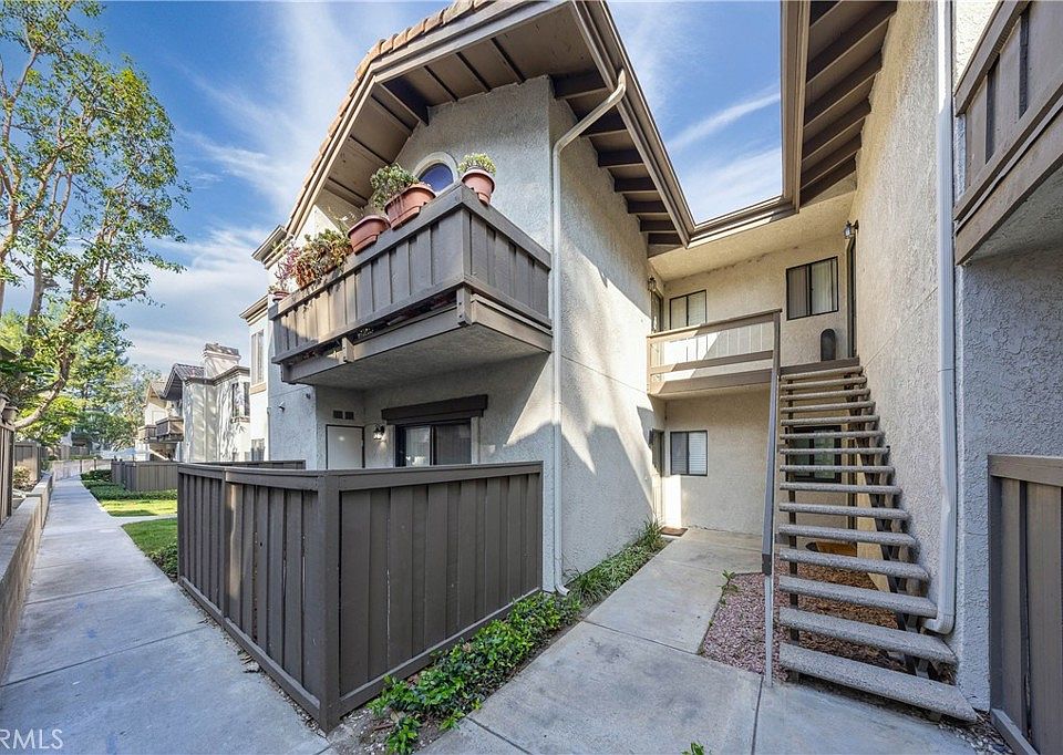 1st image of 22725 Lakeway Dr Unit 393