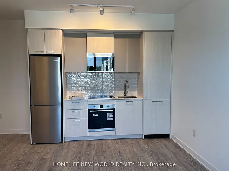 10 Oak St #1609 — Photo 6