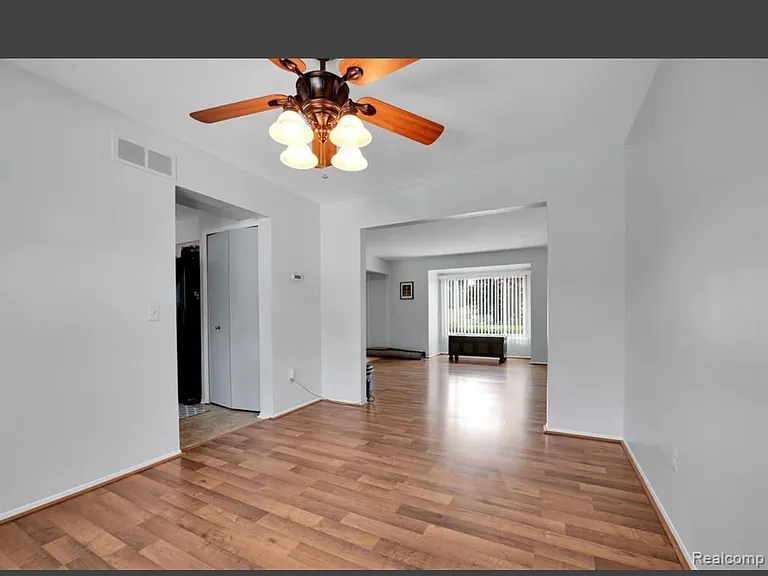 4959 Kingswood Dr — Photo 8