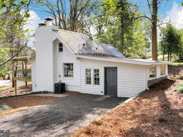 75 Lake Dr, Dawsonville, GA 30534