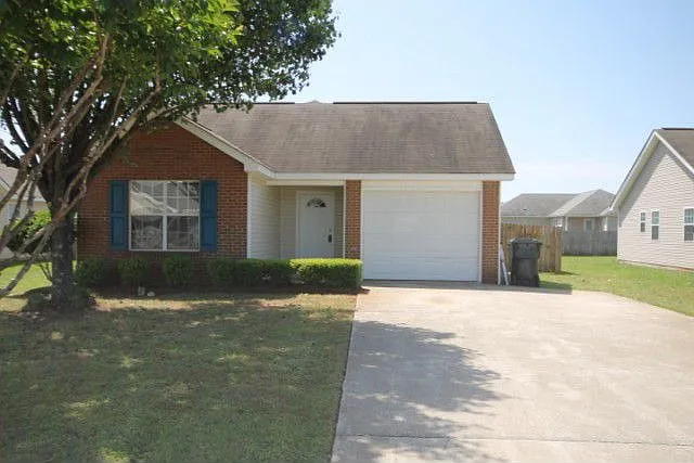 119 Chadwyck Cir photo 1