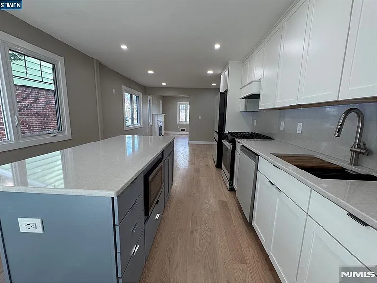 8 Dohrman Ave — Photo 3