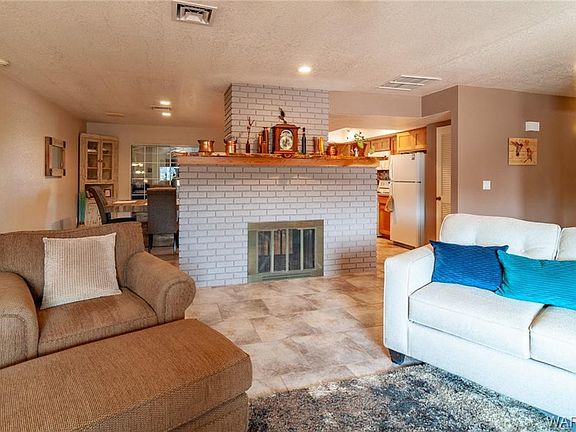 5th image of 3670 Saratoga Ave