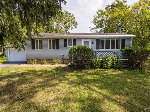 6419 Milestrip Rd, Orchard Park, NY 14127