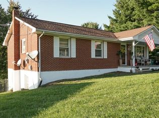 1397 Dow St, Christiansburg, VA 24073