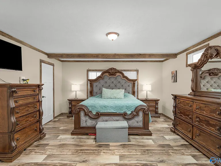 1180 County Road 1447 — Photo 7
