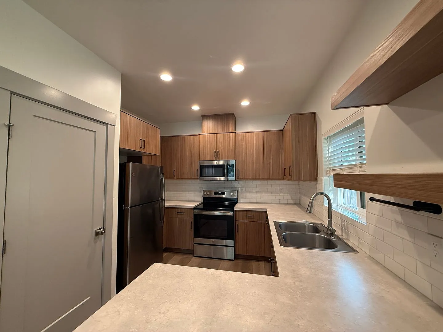 815-819 W. Williams St — Photo 4