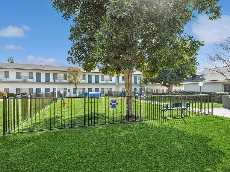 Forest Park at Fletcher Hills — Photo 17