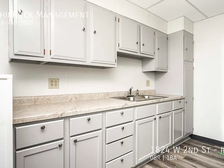 1824 W 2nd St #G — Photo 8