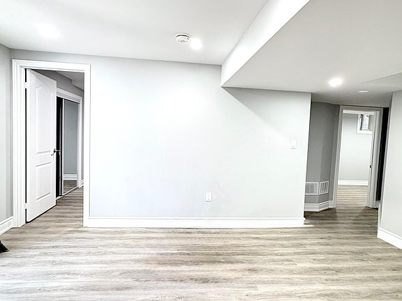 5th image of 49 Ponymeadow Way #Basement