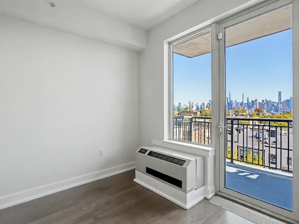 3312 Hudson Ave Penthouse 7F, Union City, NJ 07087
