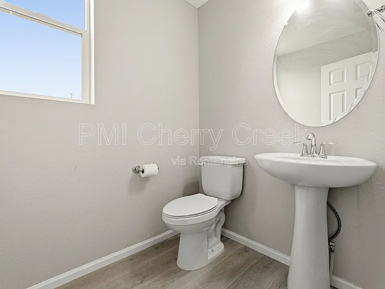 6419 N Dunkirk St — Photo 10