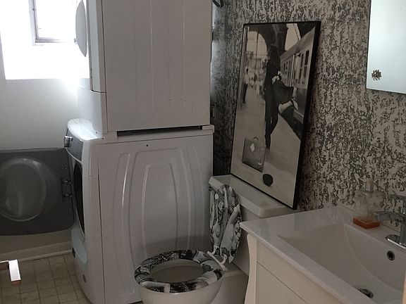 4th image of 6150 S Kensington Ave #202