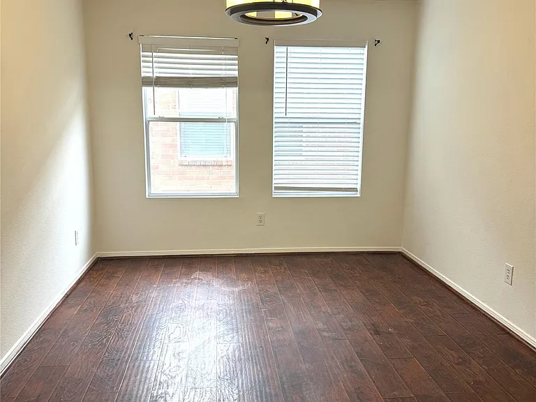 5615 Darby Square Trl — Photo 9