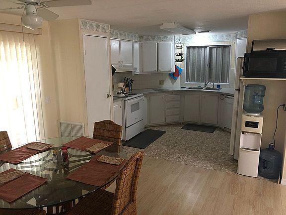 Dining Room/Kitchen