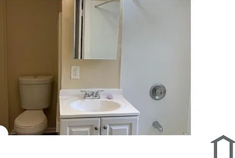 3 bed, 910 sqft, $1,195 — Photo 4