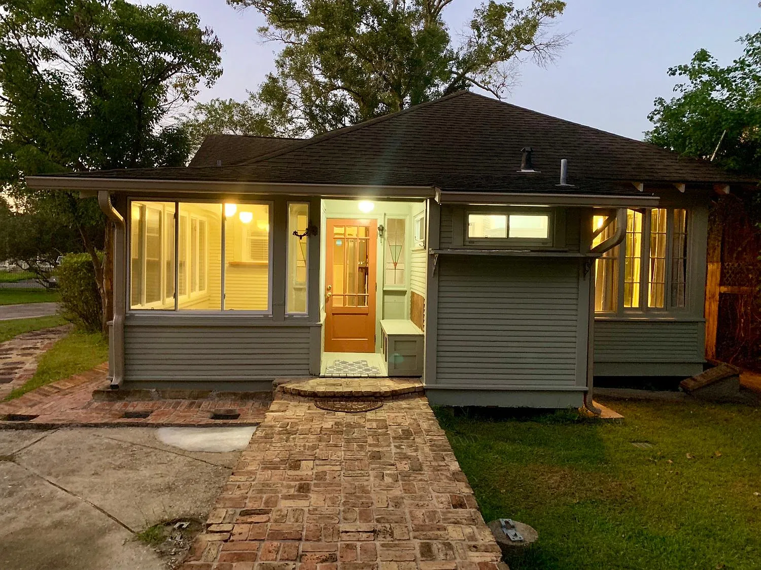 2275 Hazel St — Photo 2
