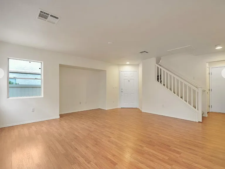 3825 Bayamon St — Photo 5