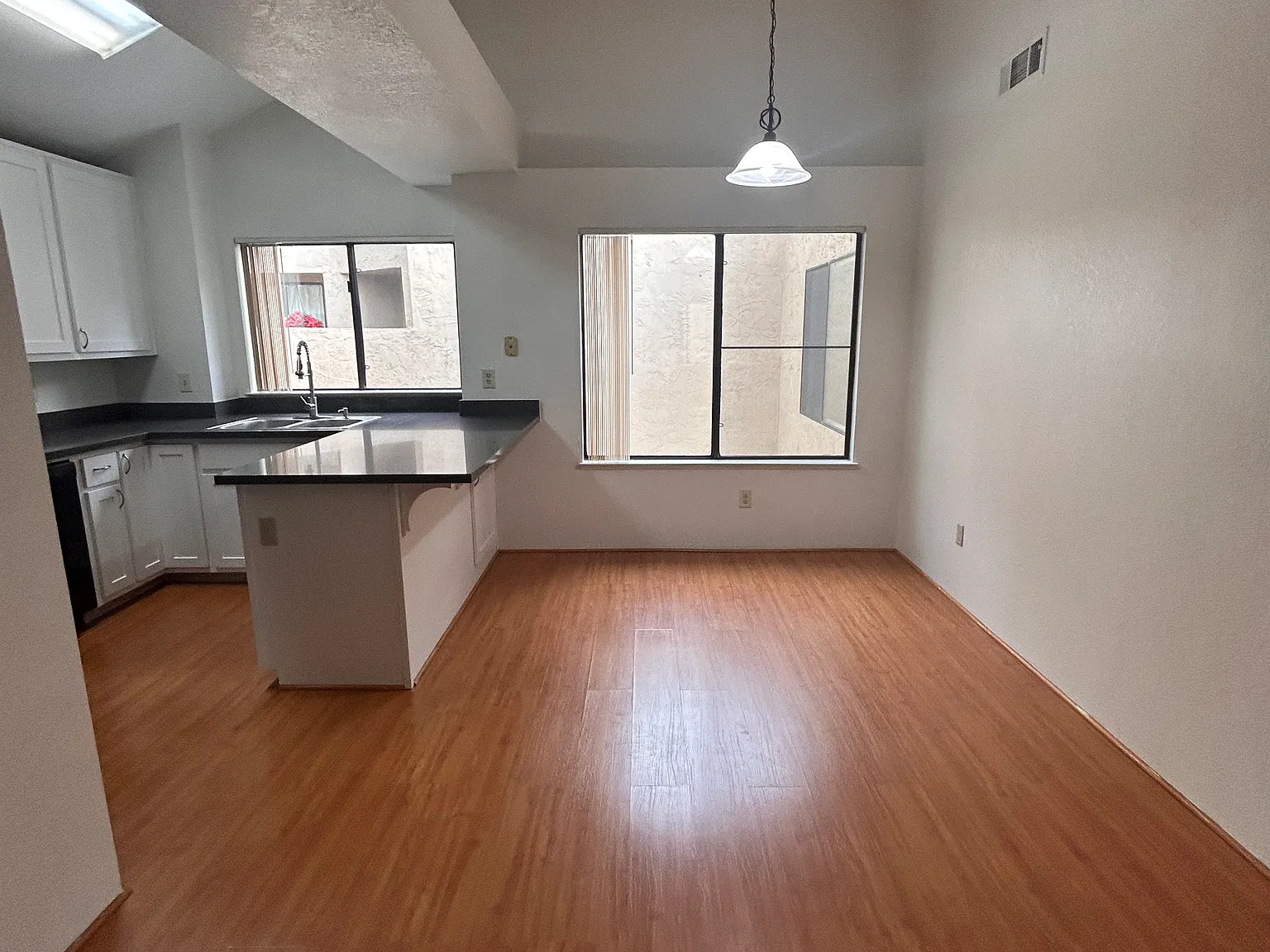 Sedona Condos — Photo 2