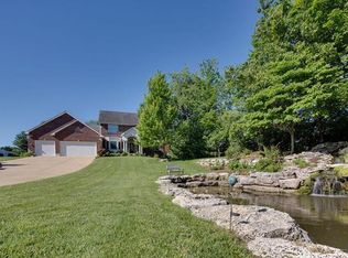 2596 Bluffwood Dr, Saint Louis, MO